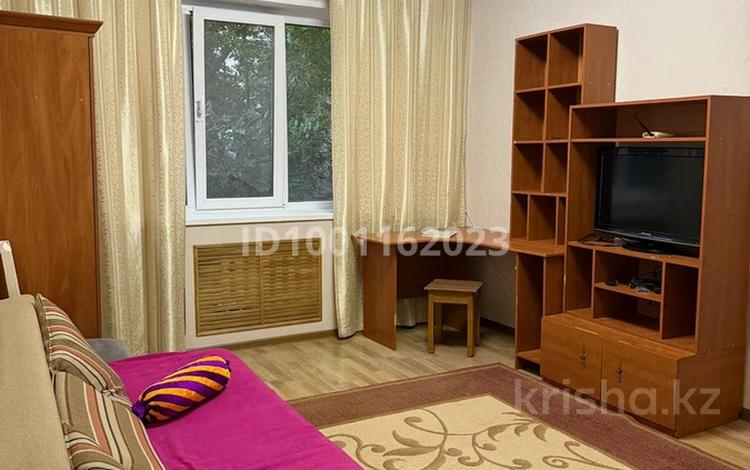 1-комнатная квартира · 40 м² · 3/9 этаж, мкр Таугуль-1 за 220 000 ₸ в Алматы, Ауэзовский р-н — фото 9