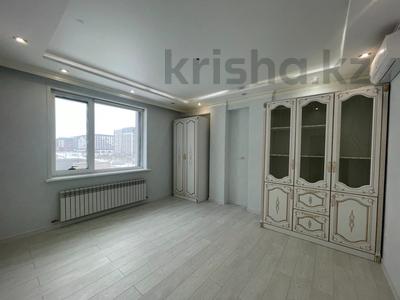 2-комнатная квартира, 73 м², 3/9 этаж, Абикен Бектуров 1a за 41.8 млн 〒 в Астане, Есильский р-н