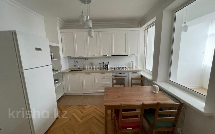 3-комнатная квартира · 100 м² · 2/5 этаж, Панфилова за 645 000 ₸ в Алматы, Алмалинский р-н — фото 2
