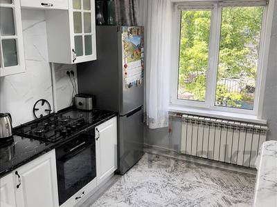 3-бөлмелі пәтер · 70 м² · 2/5 қабат, мкр Мамыр-2, бағасы: 49 млн ₸ в Алматы, Ауэзовский р-н