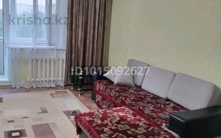 2-комнатная квартира · 56 м² · 3/9 этаж, Иртышская — Иртышская 17 за 10 000 ₸ в Семее — фото 2