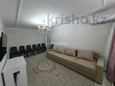 4-комнатная квартира, 62 м², 2/5 этаж, Алашахана 6 за ~ 29.9 млн 〒 в Жезказгане