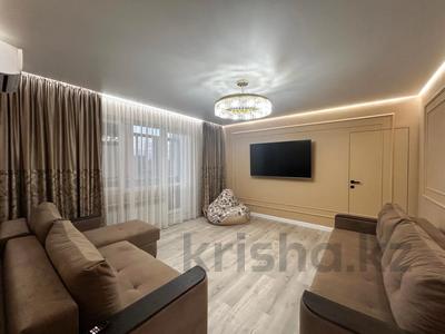 5-комнатная квартира · 96 м² · 3/5 этаж, Майкудук, Мкр Голубые пруды — Голубые пруды за 53 млн 〒 в Караганде, Алихана Бокейханова р-н