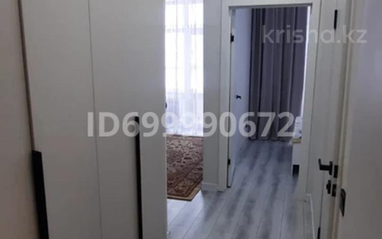 2-комнатная квартира · 45 м² · 5/10 этаж, Казыбек Би 3/2 — Сыганак - Толе Би - Хан шатыр за 280 000 ₸ в Астане, Есильский р-н — фото 2