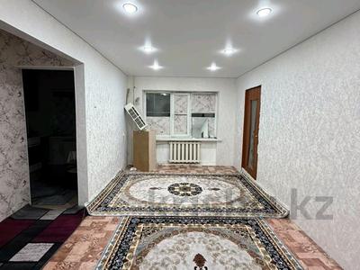 3-комнатная квартира · 46 м² · 4/5 этаж, Старый город, Уалиханова за 10.5 млн ₸ в Актобе