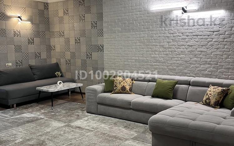 2-комнатная квартира · 90 м² · 1/5 этаж, мкр Думан-2 — Мкр Думан 2 за 28 000 ₸ в Алматы, Медеуский р-н — фото 52