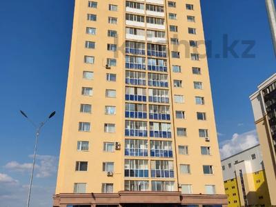 2-комнатная квартира, 51 м², 3/18 этаж, Кошкарбаева за 20 млн 〒 в Астане, Алматы р-н