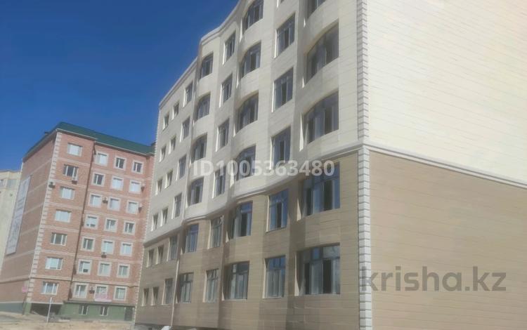 1-бөлмелі пәтер · 54 м² · 2/6 қабат, 20-й мкр — Триумфальная арка, бағасы: 14 млн ₸ в Актау — фото 2