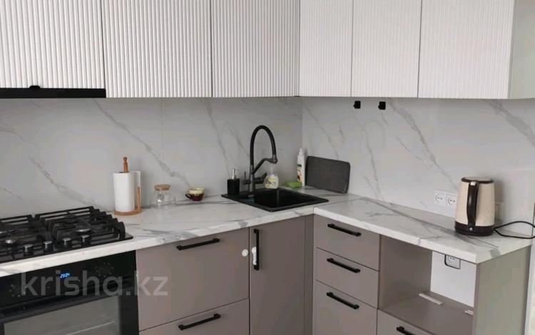 2-комнатная квартира · 54 м² · 5/5 этаж, 4 линия за 180 000 ₸ в Петропавловске — фото 2