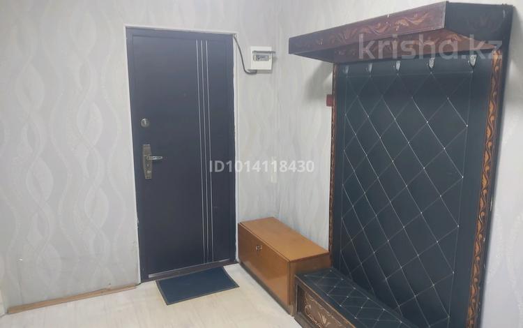 2-комнатная квартира · 56 м² · 2/6 этаж, мкр Шанхай 107 — Угол Рыскулова Чернышевского за 130 000 ₸ в Актобе — фото 2