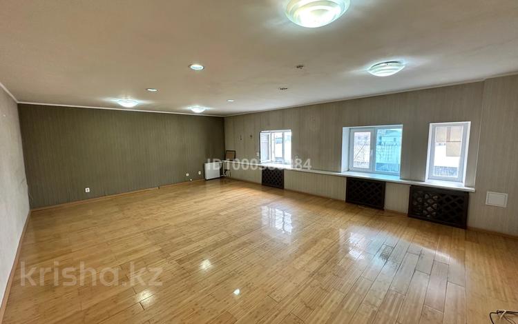 Еркін, кеңселер, білім орталықтары · 42 м², бағасы: 147 000 ₸ в Караганде, Казыбек би р-н — фото 2