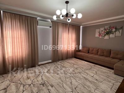 Отдельный дом · 3 комнаты · 100 м², Есим хана — Есим хана за 200 000 〒 в Талдыкоргане, мкр Жастар