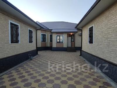 Отдельный дом · 6 комнат · 460 м², Лесхоз-2 — Ул.Ермека Есенгожина за 800 000 〒 в Атырау