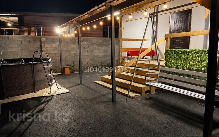 Жеке үй · 3 бөлме · 100 м², 13 квартал, бағасы: 60 000 ₸ в Алматы — фото 2