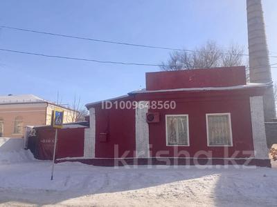 Свободное назначение, офисы, общепит, салоны красоты, фитнес и спорт, медцентры и аптеки, образование, развлечения, студии · 100 м² за 500 000 〒 в Семее