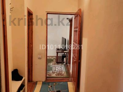 2-бөлмелі пәтер · 39.8 м² · 2/5 қабат, Бакыт Алпысбаев 124 дом, 4 — Авто нур базарынын жанында, бағасы: 19 млн ₸ в Шымкенте, Туран р-н