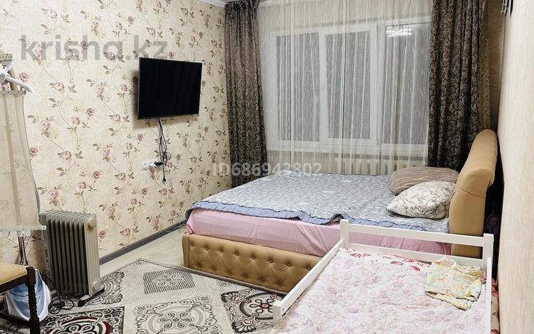 3-бөлмелі пәтер, 60.8 м², 1/4 қабат ай сайын, мкр №8, бағасы: 450 000 〒 в Алматы, Ауэзовский р-н — фото 9