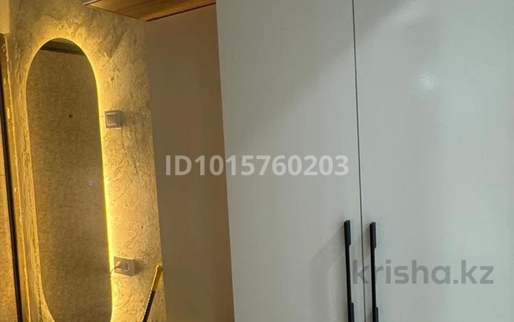 2-бөлмелі пәтер · 60 м² · 5/5 қабат, 3микр 47дом 50кв, бағасы: 7 млн ₸ в Жанатасе — фото 2