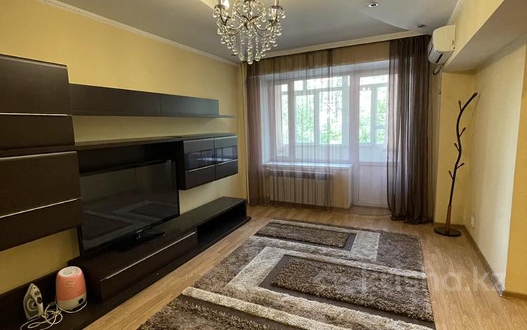 1-комнатная квартира, 50 м², 2/8 этаж помесячно, Сейфуллина 510 — Жамбыла