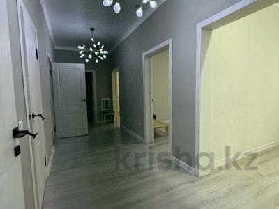 Отдельный дом · 4 комнаты · 122 м² · 4 сот., Абылай хана 80 за 22 млн 〒 в Уральске