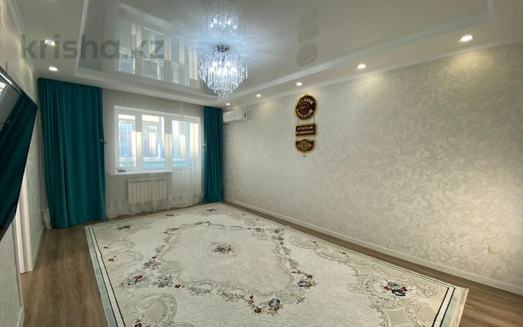 4-комнатная квартира, 96.6 м², 5/6 этаж, Алтын орда за 36.5 млн 〒 в Актобе — фото 2