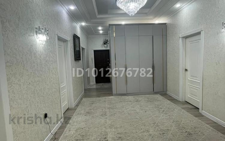 4-бөлмелі пәтер · 135 м² · 7/9 қабат, 17-й мкр 97, бағасы: 58 млн ₸ в Актау — фото 2