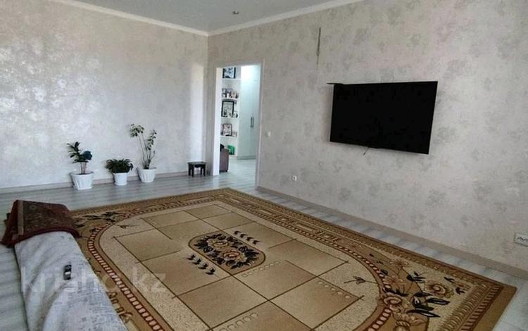 3-бөлмелі пәтер · 87.2 м² · 4/5 қабат, Сарыарка 9/4, бағасы: 30.1 млн ₸ в Кокшетау — фото 2