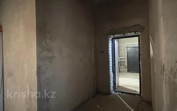 2-комнатная квартира · 84 м² · 8/9 этаж, мкр. Алтын орда за 21.5 млн 〒 в Актобе — фото 2