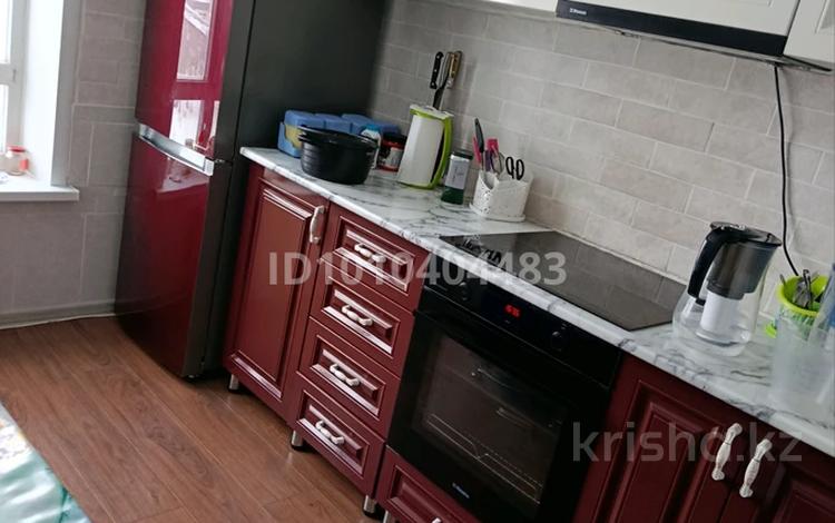 3-бөлмелі пәтер · 84 м² · 5/10 қабат, мкр Юго-Восток — 12 месяцев, бағасы: 41.7 млн ₸ в Караганде, Казыбек би р-н — фото 2