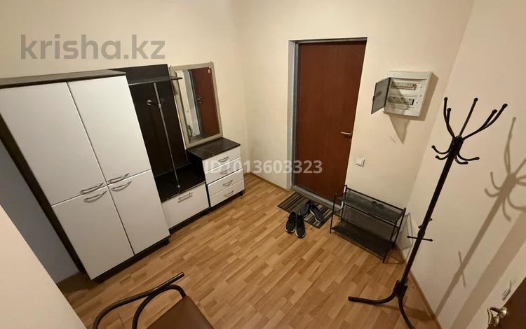 2-бөлмелі пәтер · 63 м² · 8/16 қабат, мкр №1 26а — Жубанова 26а, бағасы: 300 000 ₸ в Алматы, Ауэзовский р-н — фото 2