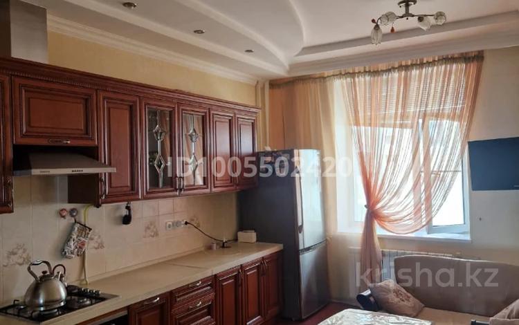 4-комнатная квартира · 156.8 м² · 4/5 этаж, 15-й мкр 70 — Возле ЦОНа за 80 млн ₸ в Актау — фото 2