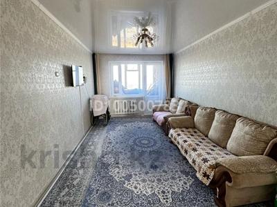 2-комнатная квартира · 45 м² · 5/5 этаж, Майкудук, 15й микрорайон 2 за 8 млн 〒 в Караганде, Алихана Бокейханова р-н