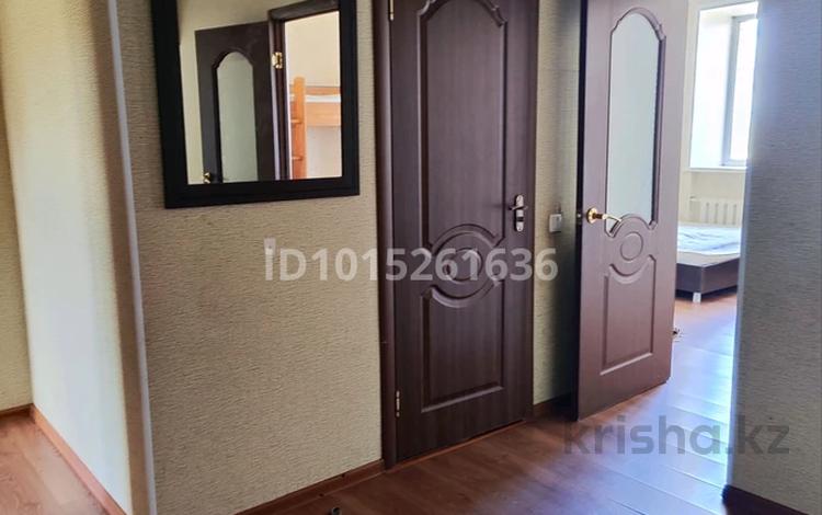 3-комнатная квартира · 86 м² · 4/4 этаж, Қанай би — Рядом магазин Дана за 180 000 ₸ в Щучинске — фото 2