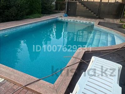 Дом · 4 комнаты · 270 м², мкр Думан-1 28 за 120 000 〒 в Алматы, Медеуский р-н