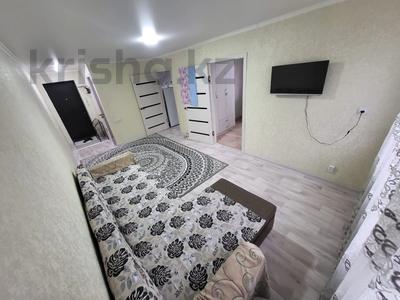 2-комнатная квартира, 60 м², 4/5 этаж посуточно, Жансугурова 114 за 12 000 〒 в Талдыкоргане