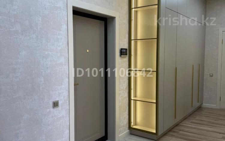 2-бөлмелі пәтер · 76 м² · 3/9 қабат, Молдагулова 5/4, бағасы: 46.5 млн ₸ в Уральске — фото 2