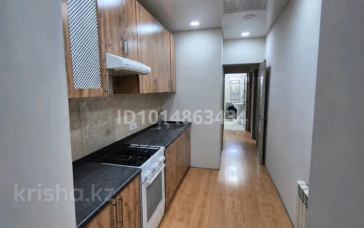 3-комнатная квартира · 62 м² · 5/5 этаж, Жангельдина — Калдоякова за 28 млн ₸ в Шымкенте, Аль-Фарабийский р-н — фото 2