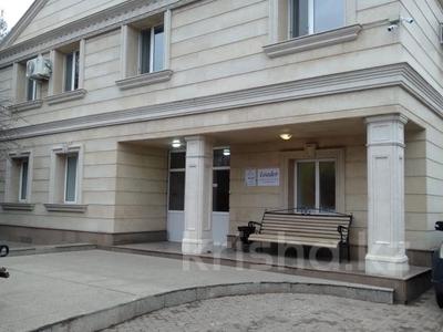 Отдельный дом · 8 комнат · 290 м², мкр Шубар 17 — Елюбая Тайбекова за 1.6 млн 〒 в Астане, Есильский р-н