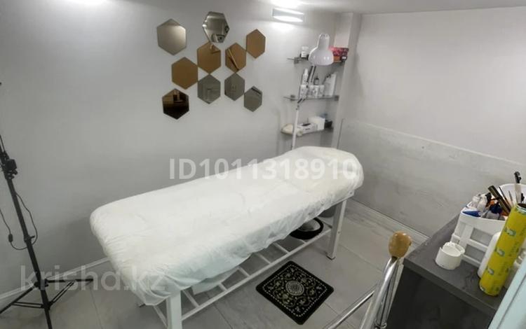 Кабинеты и рабочие места · 40 м² за 120 000 ₸ в Алматы, Алмалинский р-н — фото 2