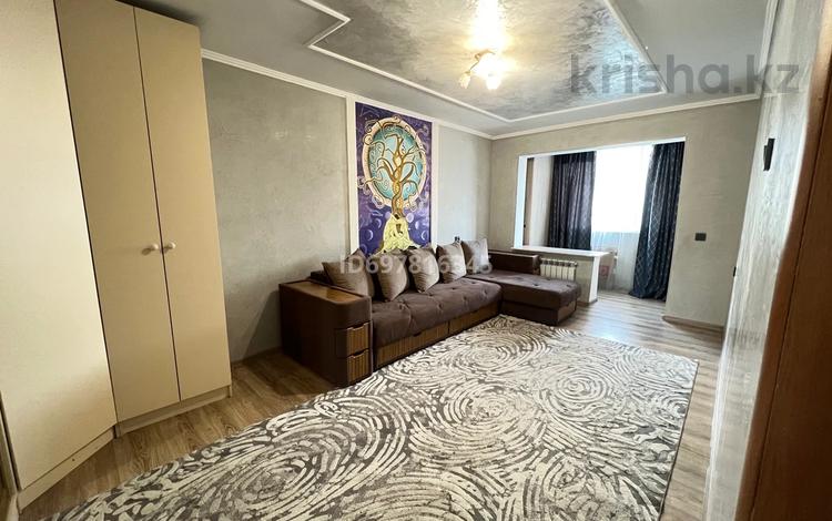 2-бөлмелі пәтер · 45 м² · 5/5 қабат, Карасай батыра 206/37, бағасы: 34 млн ₸ в Алматы, Алмалинский р-н — фото 2