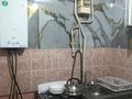 3-комнатная квартира · 58 м² · 5/5 этаж, Гагарина 50 97 — Жабық базар (Крытый рынок) бойында за 150 000 ₸ в Шымкенте, Туран р-н — фото 3
