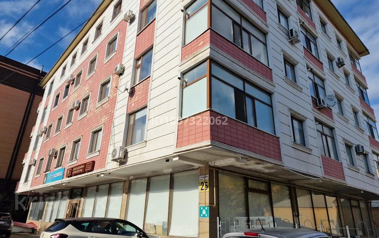 2-комнатная квартира · 83 м² · 4/5 этаж, Алии Молдагуловой 25 — Сити центр за ~ 35.6 млн ₸ в Уральске — фото 2