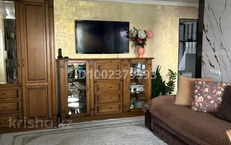 3-комнатная квартира · 60 м² · 5/5 этаж, Алтынсарина 40 за 20 млн 〒 в  — фото 2