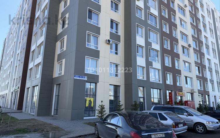 2-бөлмелі пәтер · 64 м² · 9/10 қабат, ул. Жумекена Нажимеденова 64, бағасы: 29.9 млн ₸ в Астане, Сарайшык р-н — фото 2