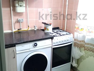 2-комнатная квартира · 45 м² · 4/5 этаж, Каратау 25 за 10.9 млн 〒 в Таразе