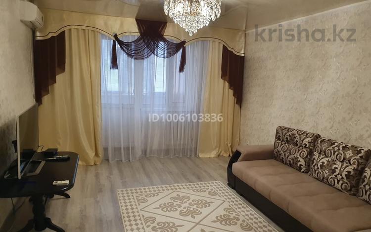 2-комнатная квартира · 60 м² · 9/10 этаж, мкр Жана Орда за 12 000 ₸ в Уральске — фото 2