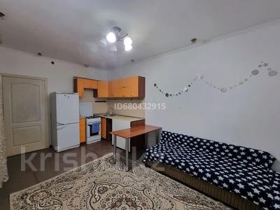 Жеке үй · 2 бөлмелер · 45 м² · ай сайын, Туймебая, Муканова 71, бағасы: 120 000 〒 в Туймебая