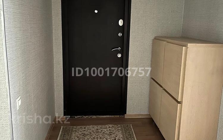 3-комнатная квартира · 70 м² · 3/5 этаж, 12-й мкр 48 за 15 000 〒 в Актау — фото 2