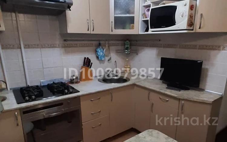 3-комнатная квартира · 63 м² · 3/5 этаж, Гагарина 41 — С.Датова за 20.9 млн ₸ в Уральске — фото 2