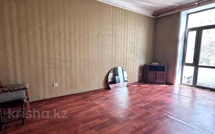 3-комнатная квартира · 72.5 м² · 3/3 этаж, Абая за 61 млн ₸ в Алматы, Медеуский р-н — фото 2